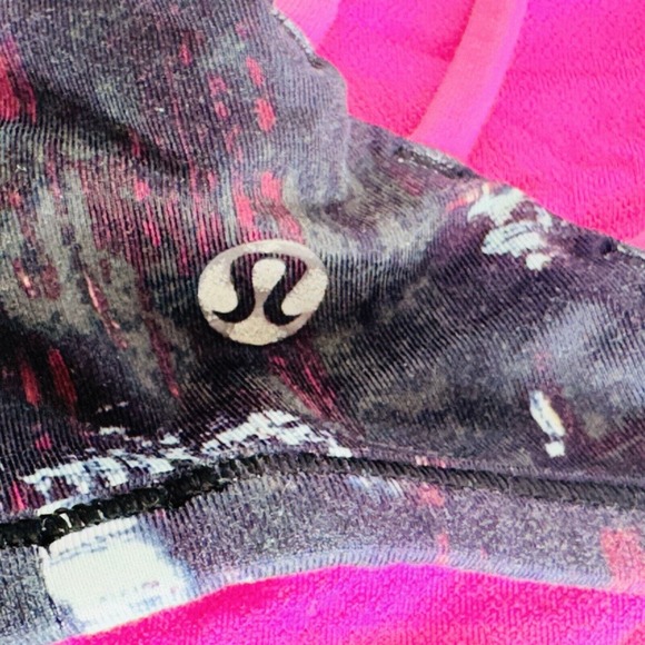 Lululemon Free To Be Wild Sports Bra Kara Blossom Multi Blue Pink Strappy Sz 10 - Picture 9 of 10